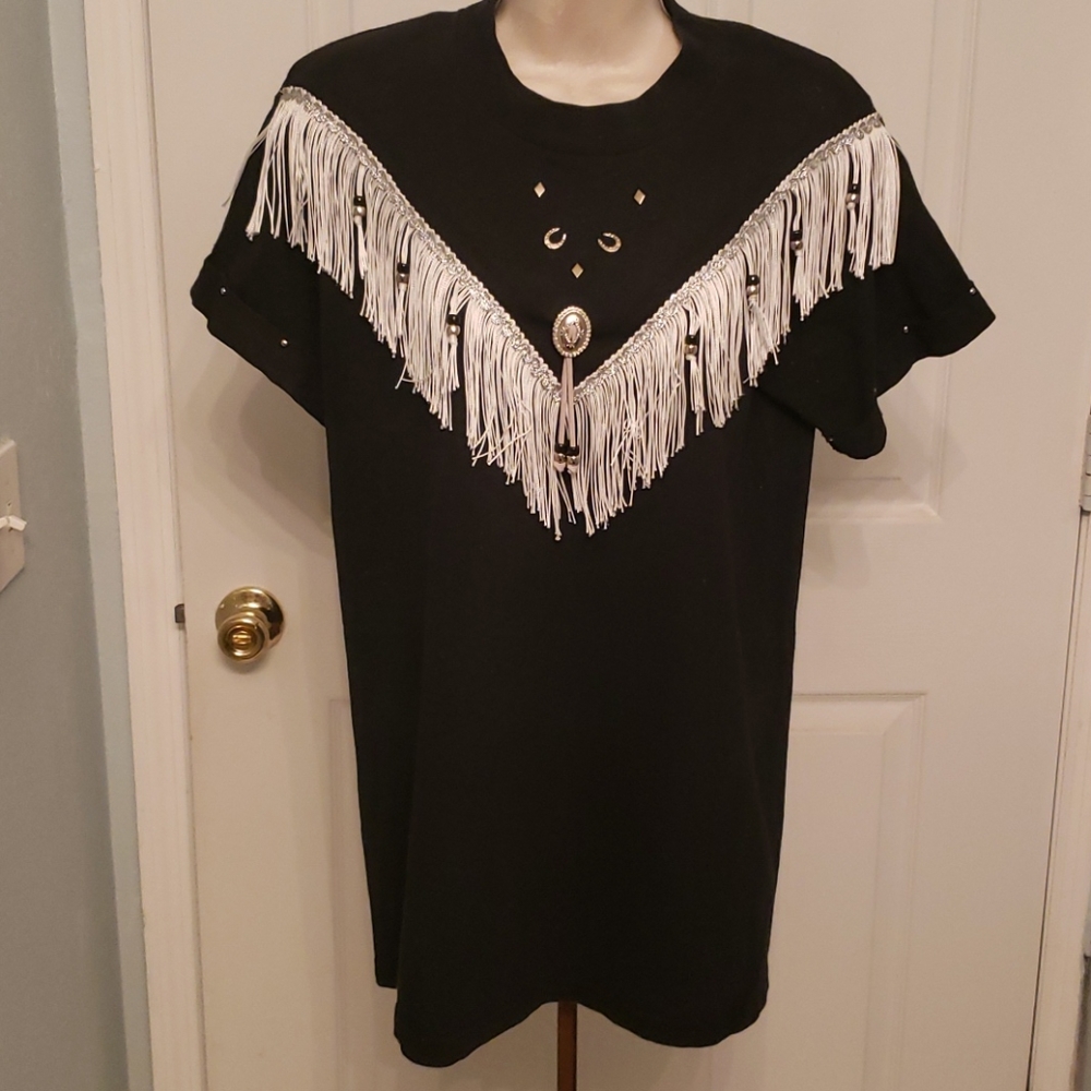 Western Inspired Fringed Short Sleeve Tee
